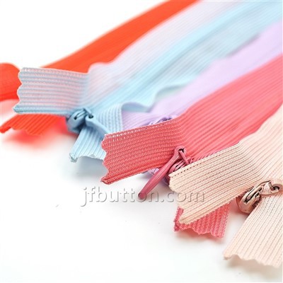 Невидима ролка с цип